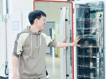 定期更換電機(jī)-藥品穩(wěn)定性試驗(yàn)箱的維護(hù)保養(yǎng)里一項(xiàng)可選擇操作項(xiàng)